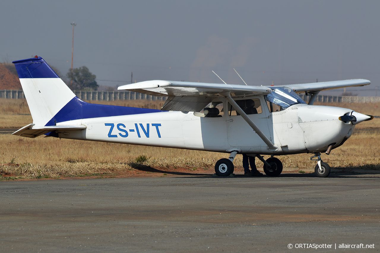 ZS-IVT (172-61277) Cessna 172M Skyhawk