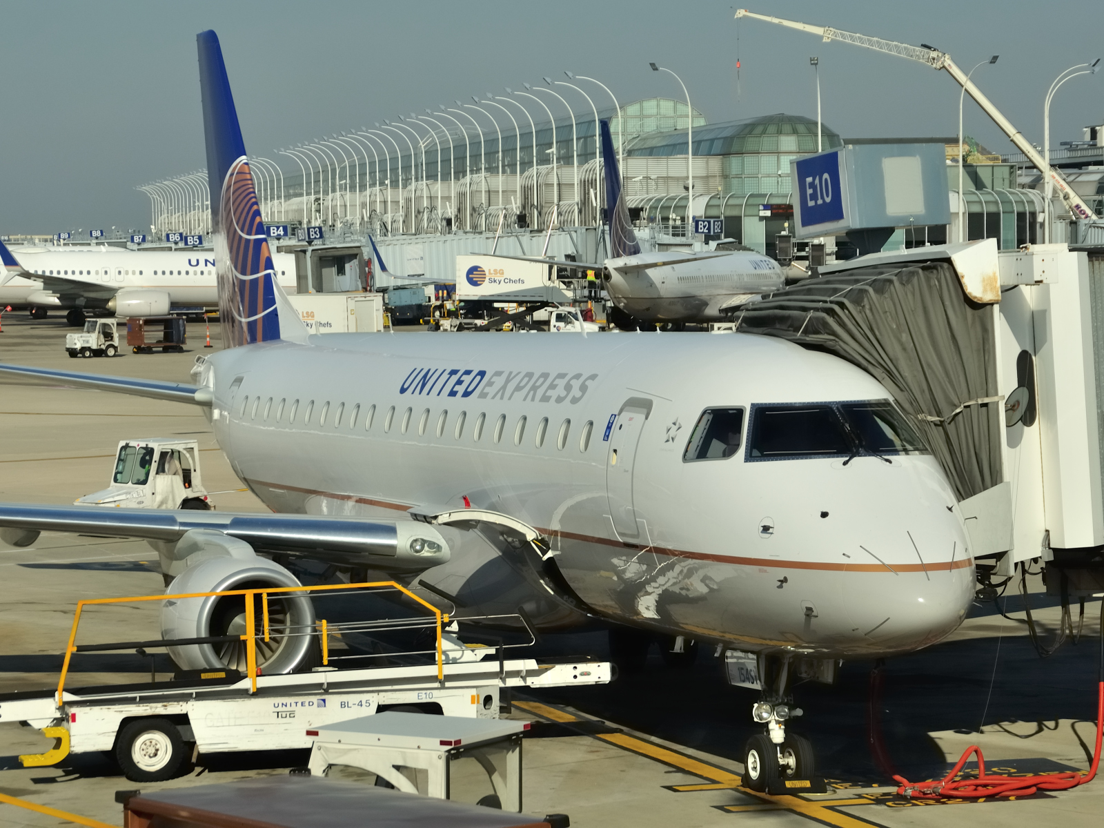 N145SY (17000484) Embraer 170-200LR