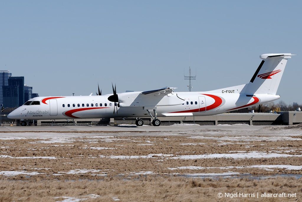 C-FGUT (cn 4491) Bombardier Dash 8