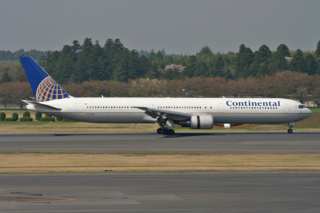 N77066 (029461) Boeing 767-424