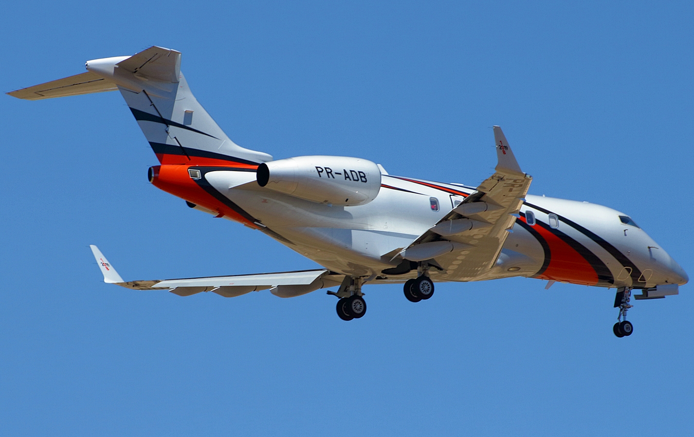 PR-ADB (20325) 2011 Bombardier Challenger 300