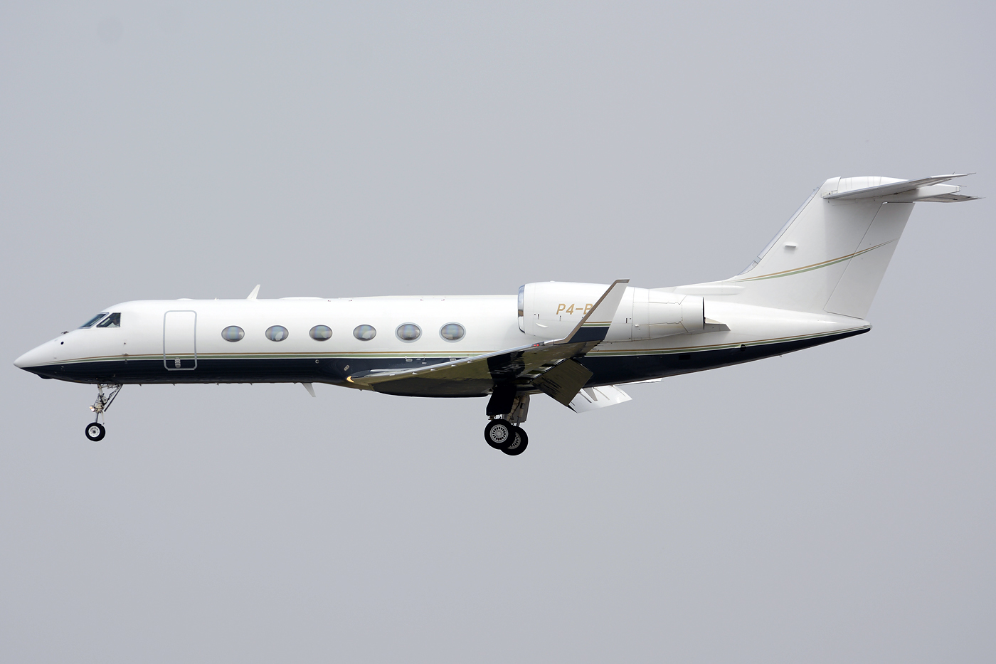 P4-BFL · Gulfstream Aerospace G450 · (LIS / LPPT)