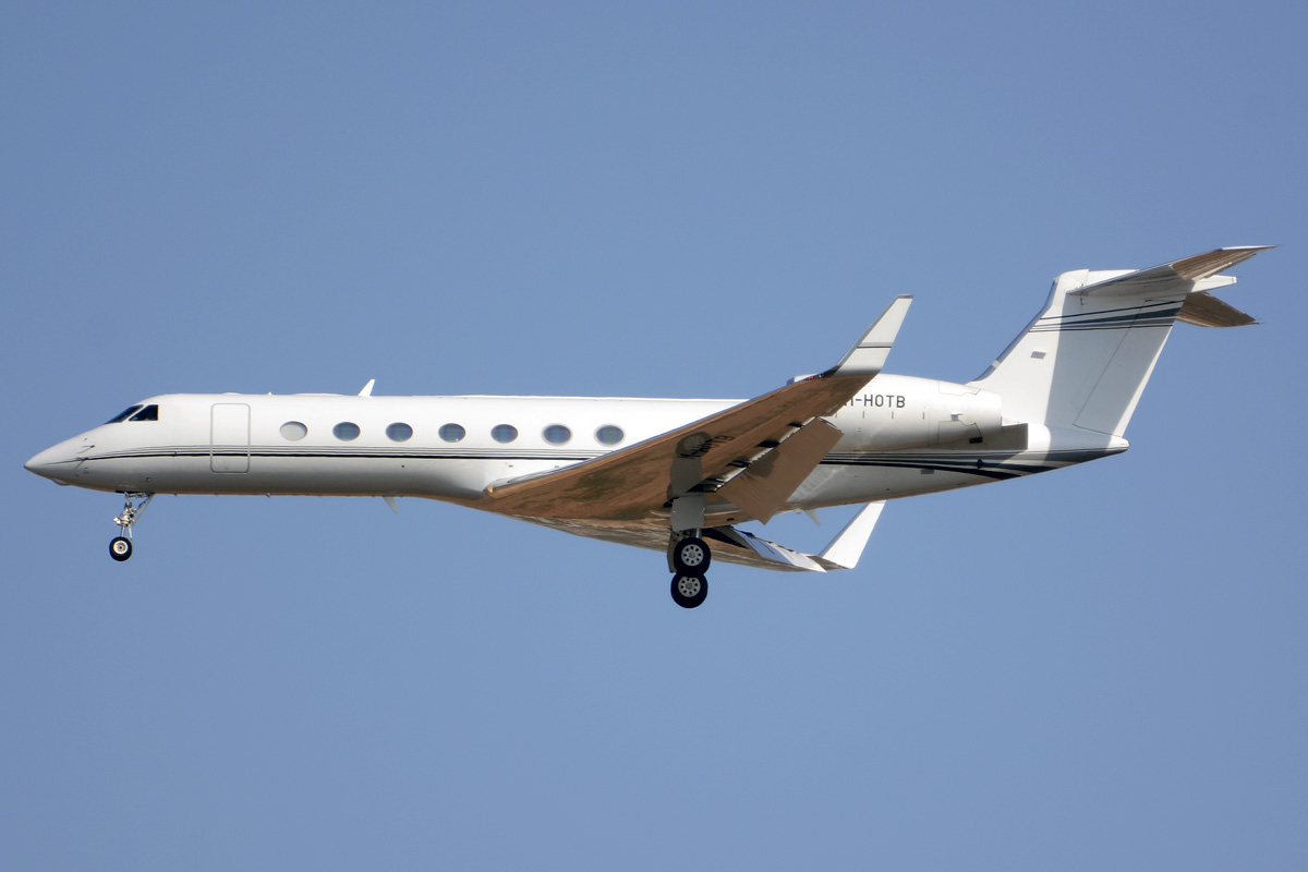 M-HOTB · Gulfstream Aerospace G550 · (IBZ / LEIB)