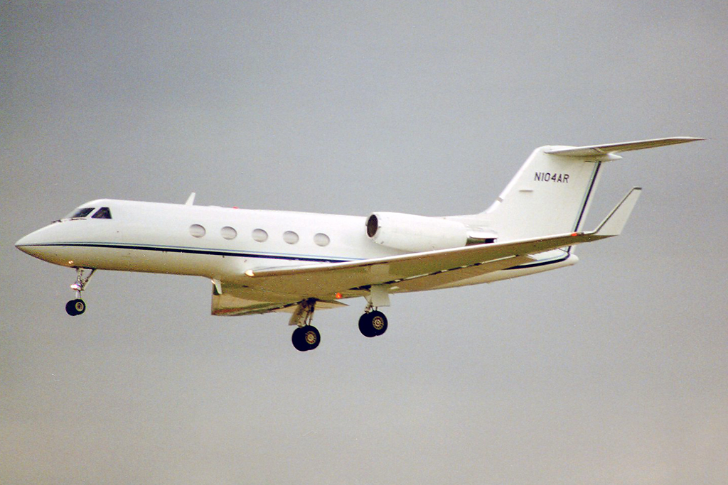 N104AR (461) 1985 Gulfstream Aerospace G-III