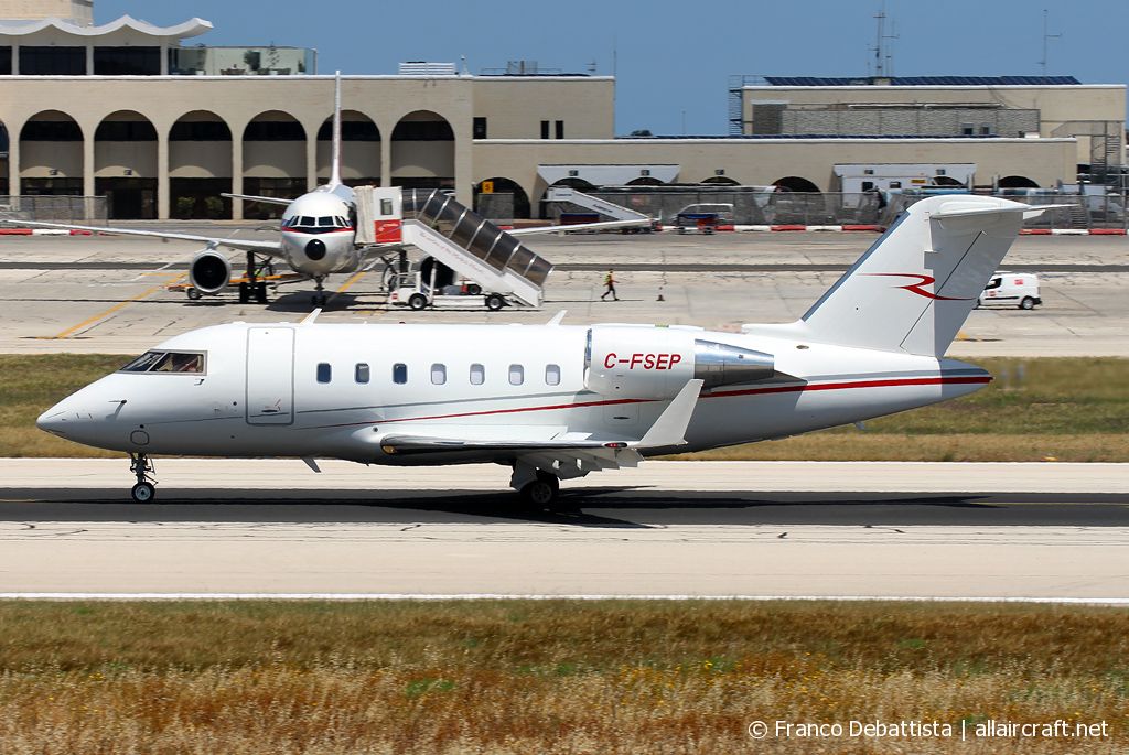 C-FSEP (5861) 2010 Bombardier Challenger 605