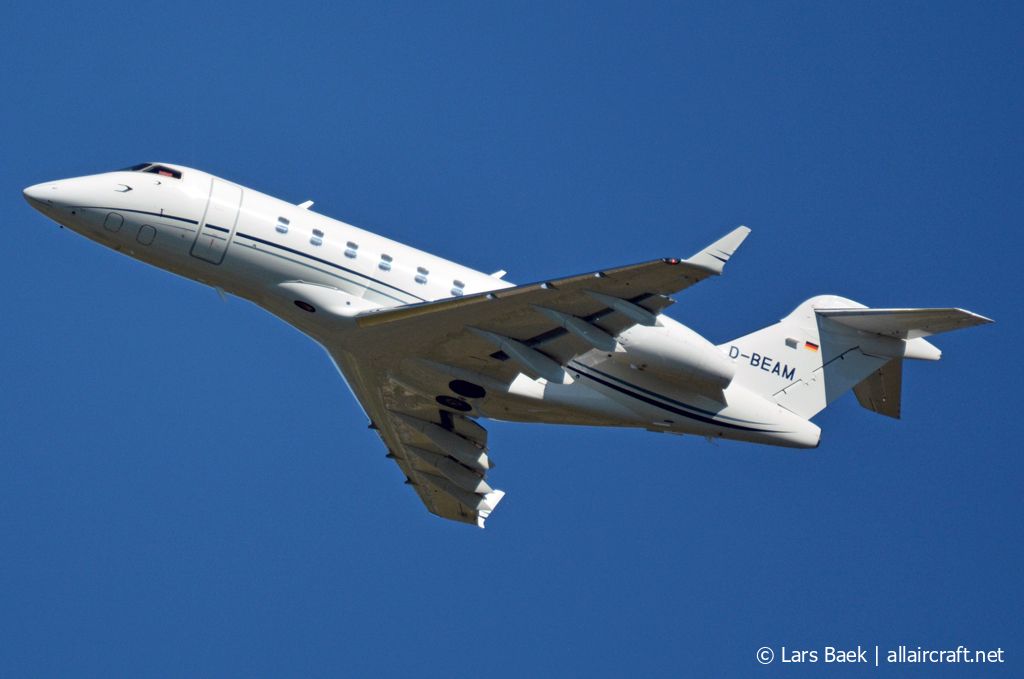 D-BEAM · Bombardier BD-100-1A10 Challenger 300 · (CPH / EKCH)