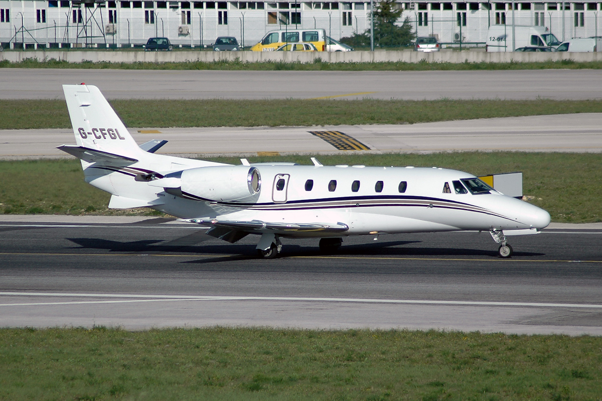 G-CFGL · Cessna 560XL Citation Excel · (LIS / LPPT)