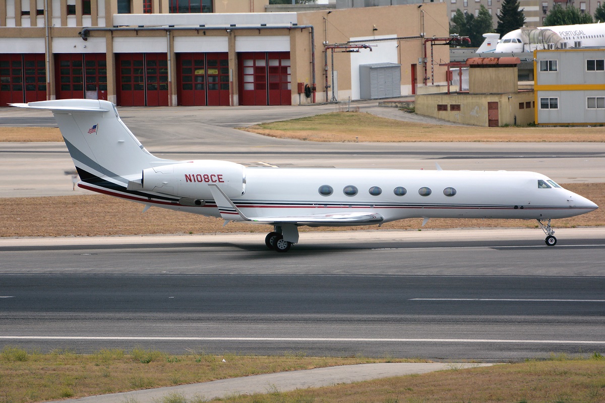 N108CE · Gulfstream Aerospace G550 · (LIS / LPPT)