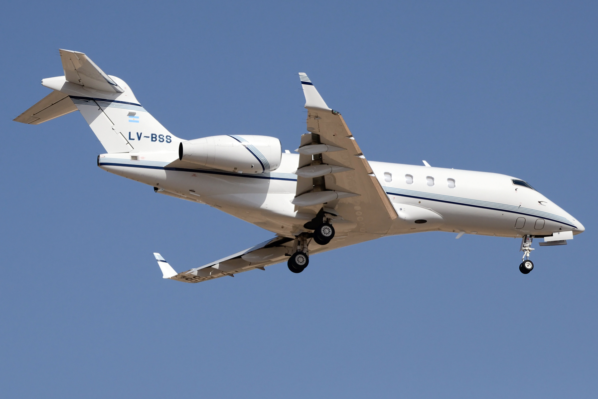 LV-BSS · Bombardier BD-100-1A10 Challenger 300 · (LPA / GCLP)