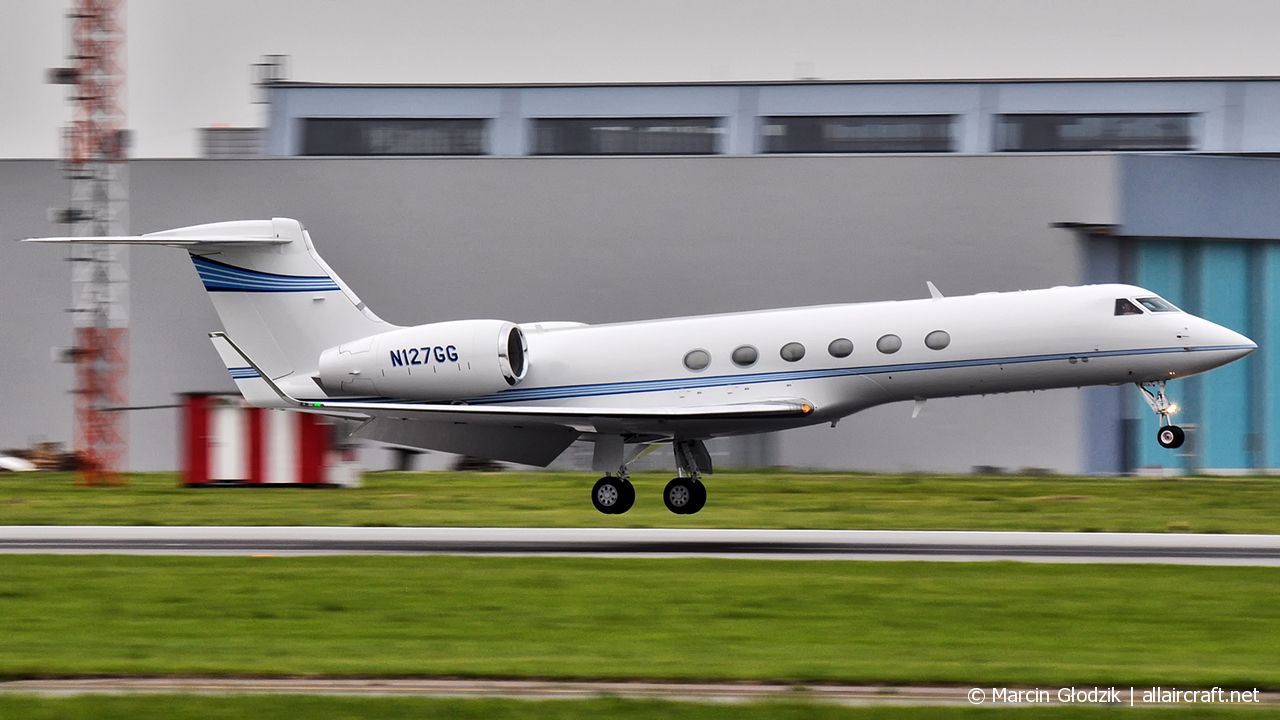N127GG · Gulfstream Aerospace G-V · (WAW / EPWA)