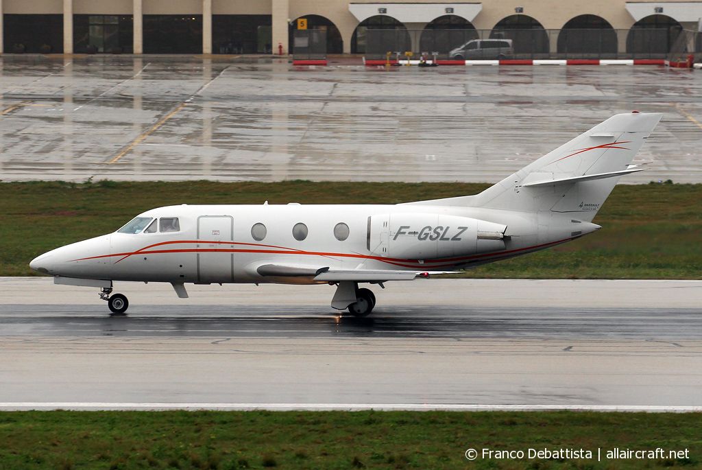 F-GSLZ (208) 1986 Dassault Falcon 100
