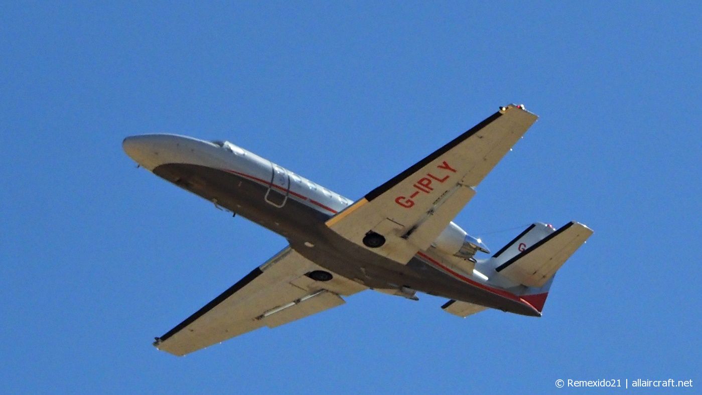 G-IPLY · Cessna 550B Citation Bravo · (FAO / LPFR)