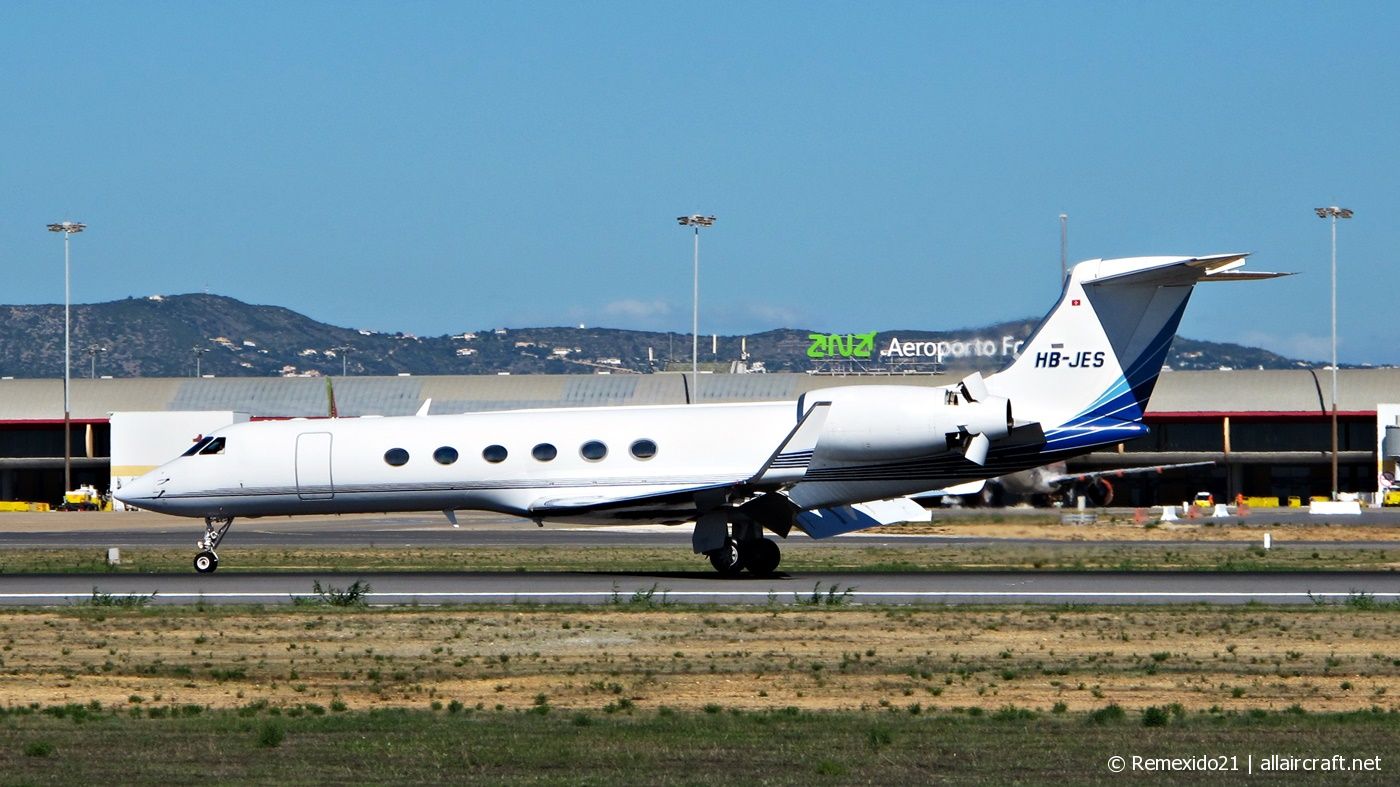 HB-JES · Gulfstream Aerospace G-V · (FAO / LPFR)