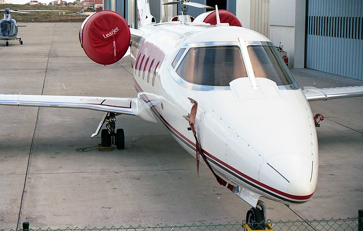 N660CB · Bombardier Learjet 60 · (LPCS)