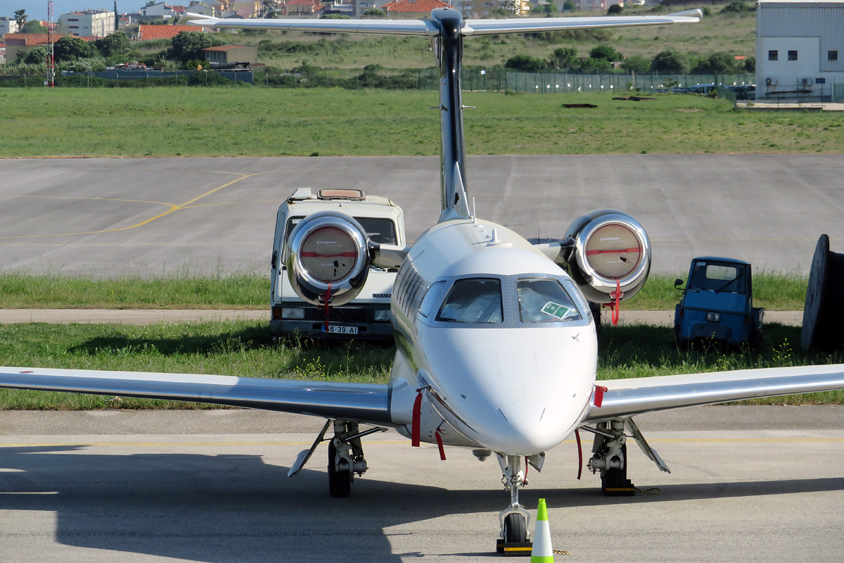 CS-LPA · Embraer 505 Phenom 300 · (LPCS)