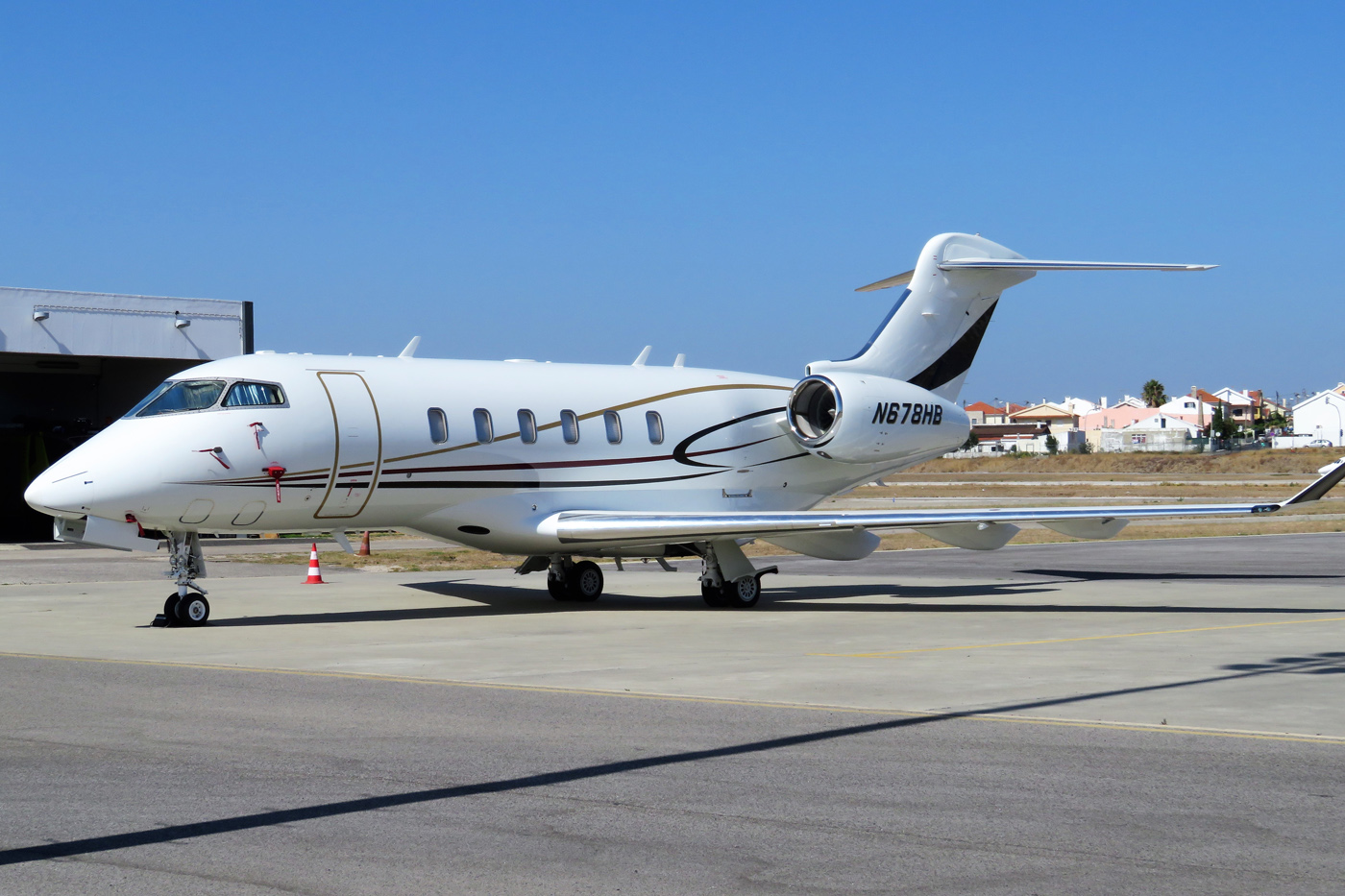 N678HB · Bombardier BD-100-1A10 Challenger 350 · (LPCS)