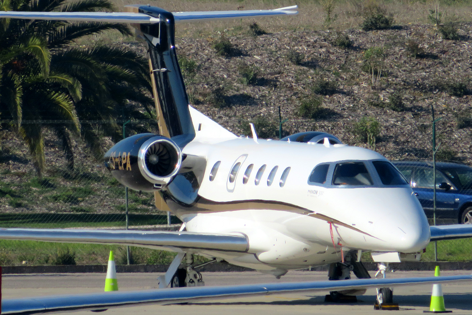 CS-LPA · Embraer 505 Phenom 300 · (LPCS)