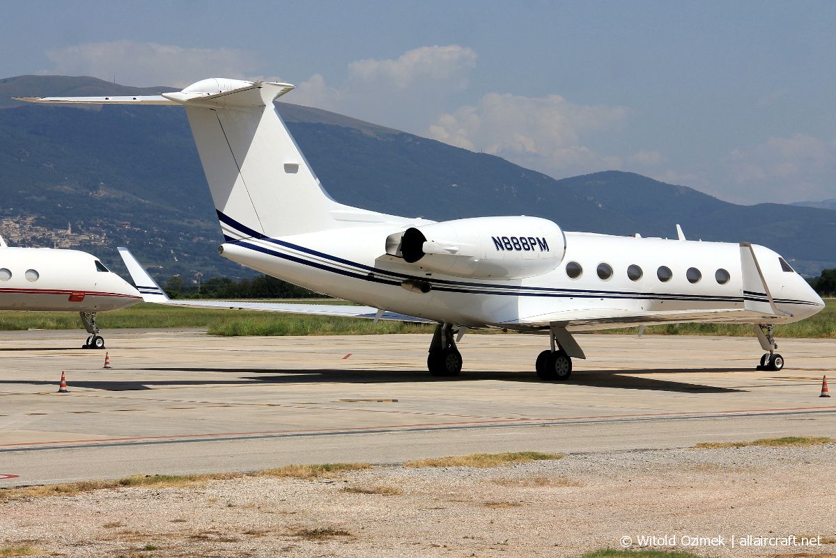 N888PM · Gulfstream Aerospace G-IV · (PEG / LIRZ)