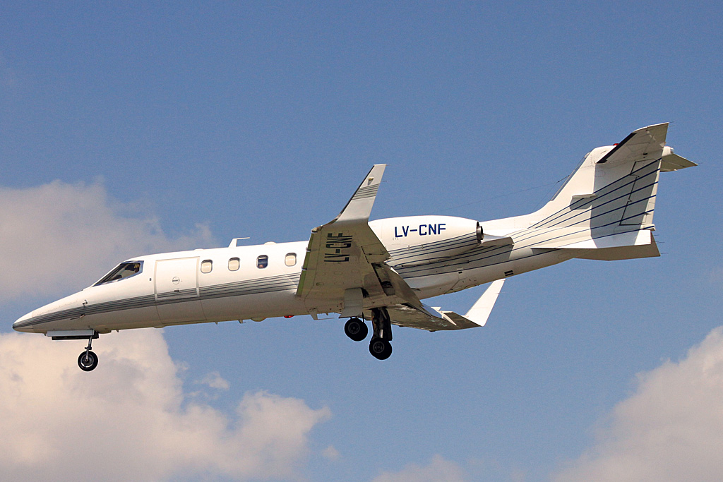 LV-CNF (cn 31-047) Learjet 31A
