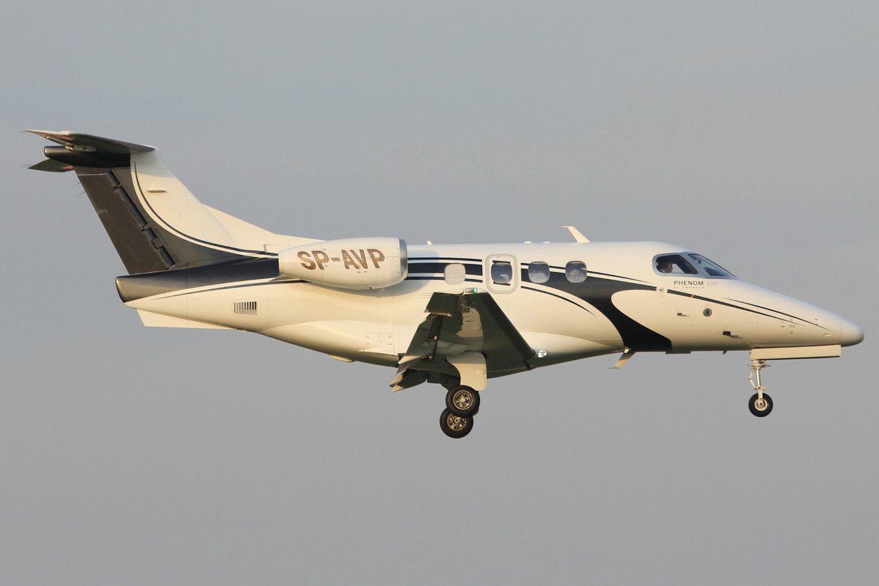SP-AVP · Embraer EMB-500 Phenom 100 · (WAW / EPWA)
