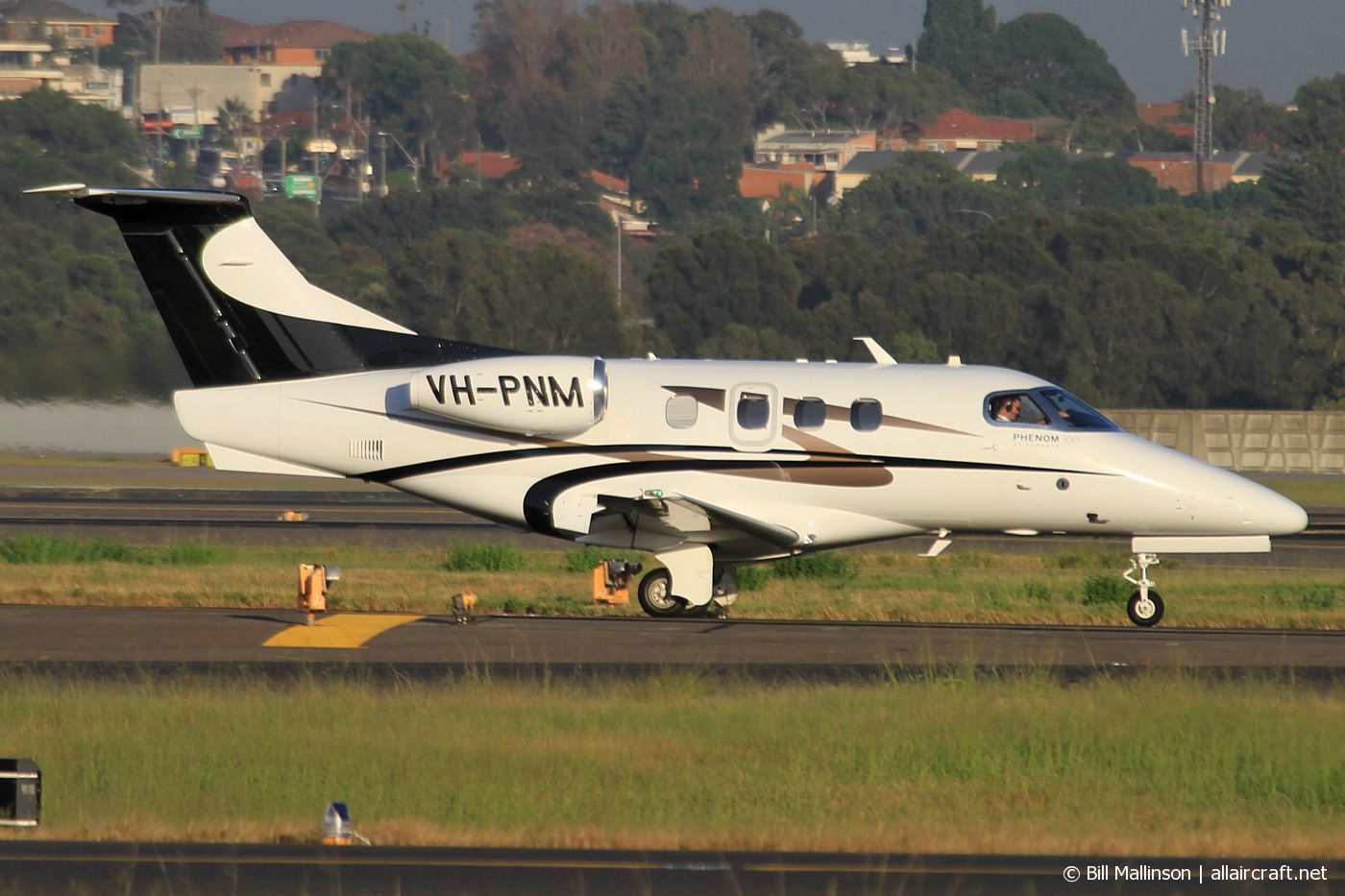 VH-PNM (50000206) Embraer 500 Phenom 100