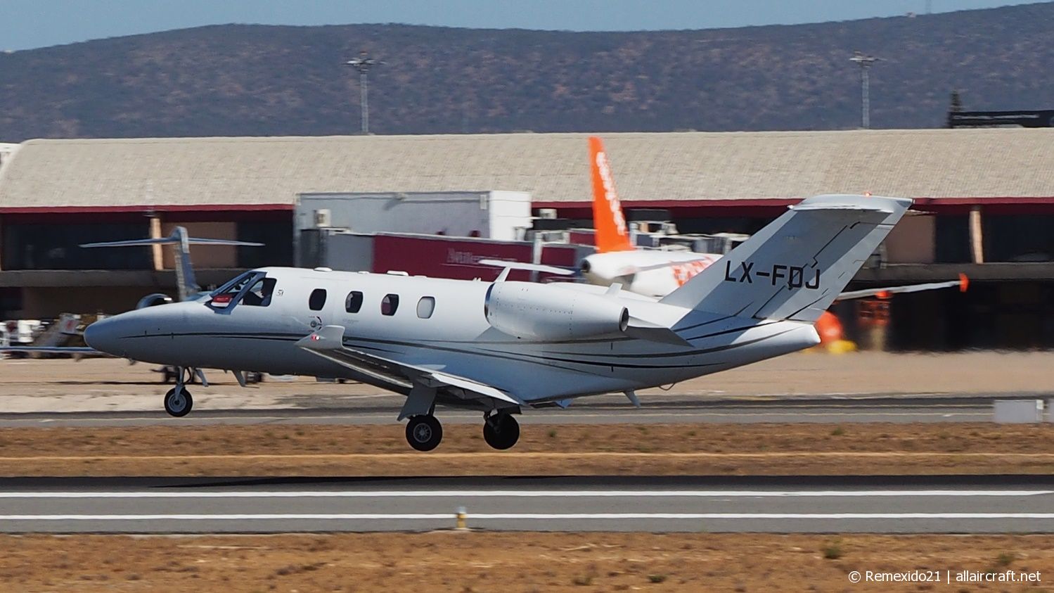 LX-FDJ (525-0864) Cessna 525 Citation M2