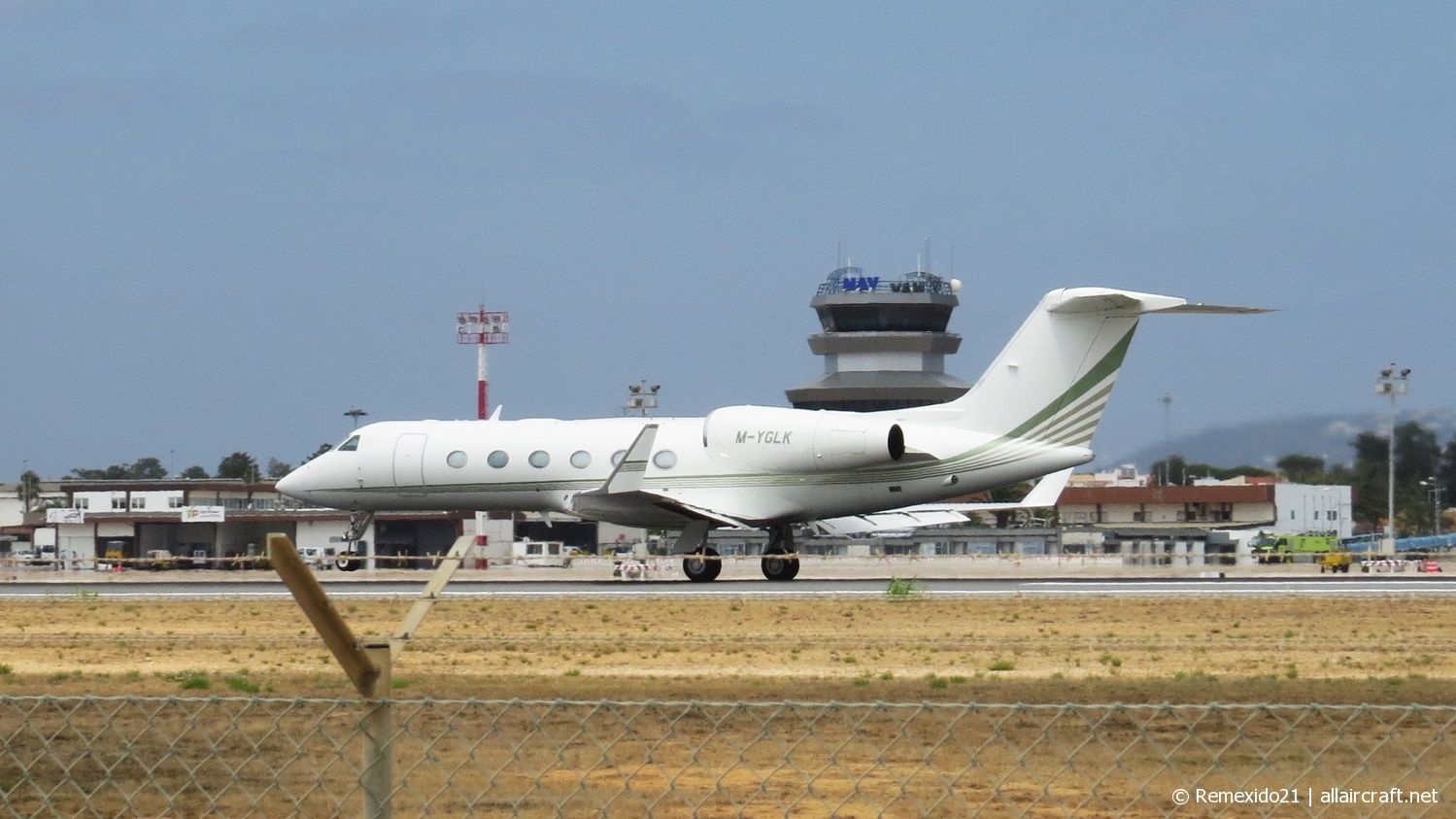 M-YGLK (4137) 2008 Gulfstream Aerospace G450