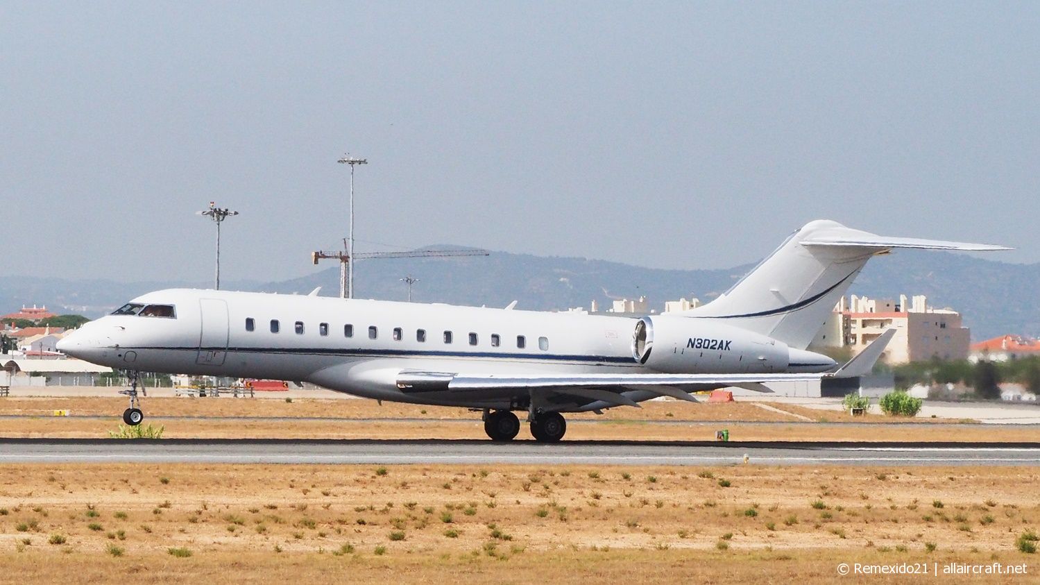 N302AK · Bombardier BD-700-1A10 Global Express XRS · (FAO / LPFR)