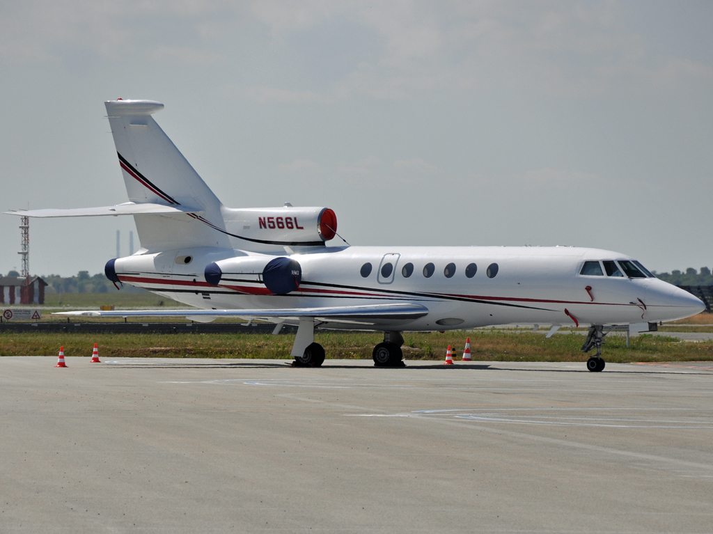 N566L (196) 1989 Dassault Falcon 50
