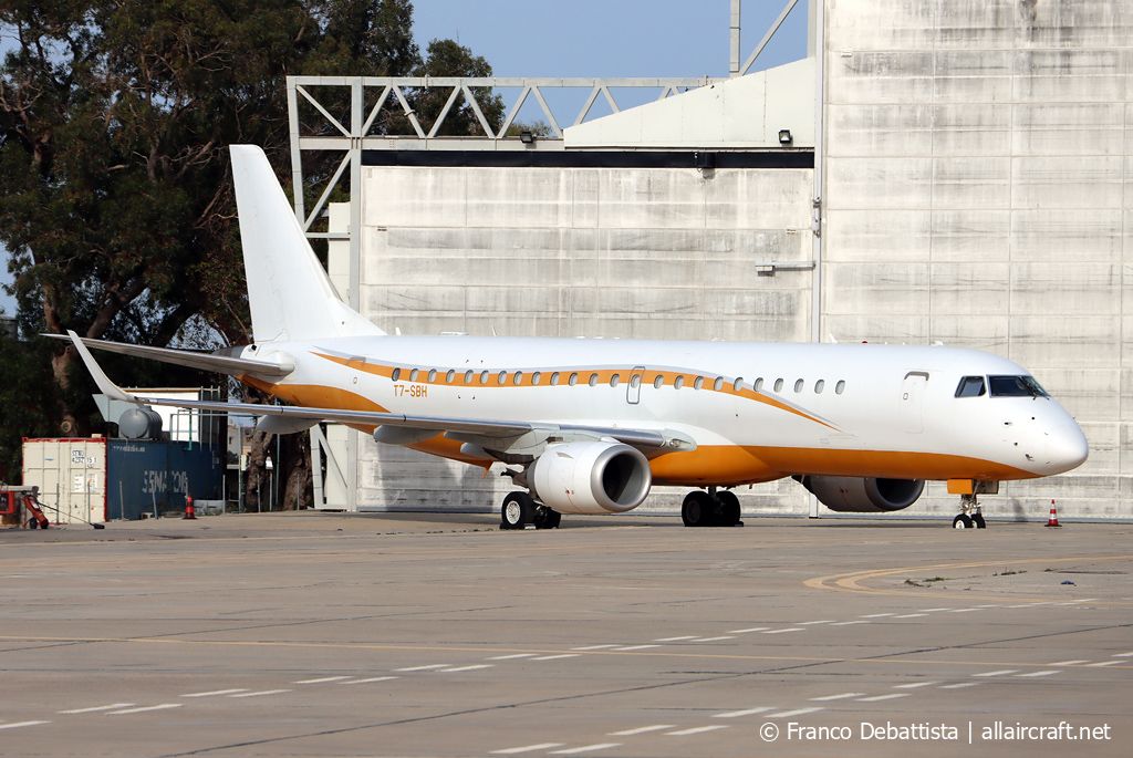 T7-SBH (19000225) Embraer 190 Lineage 1000