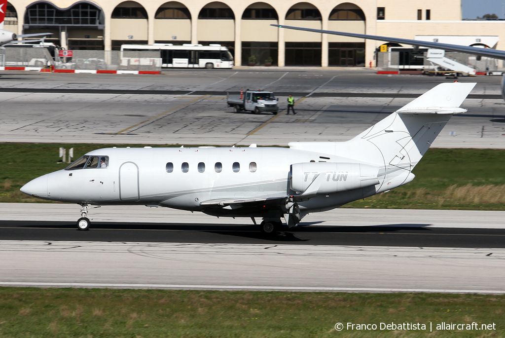 T7-TUN · Hawker Beechcraft 850XP · (MLA / LMML)