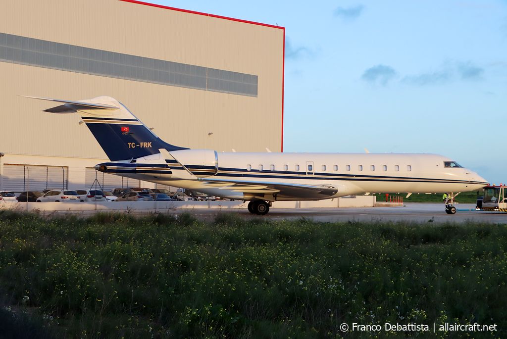 TC-FRK (9153) 2004 Bombardier Global Express