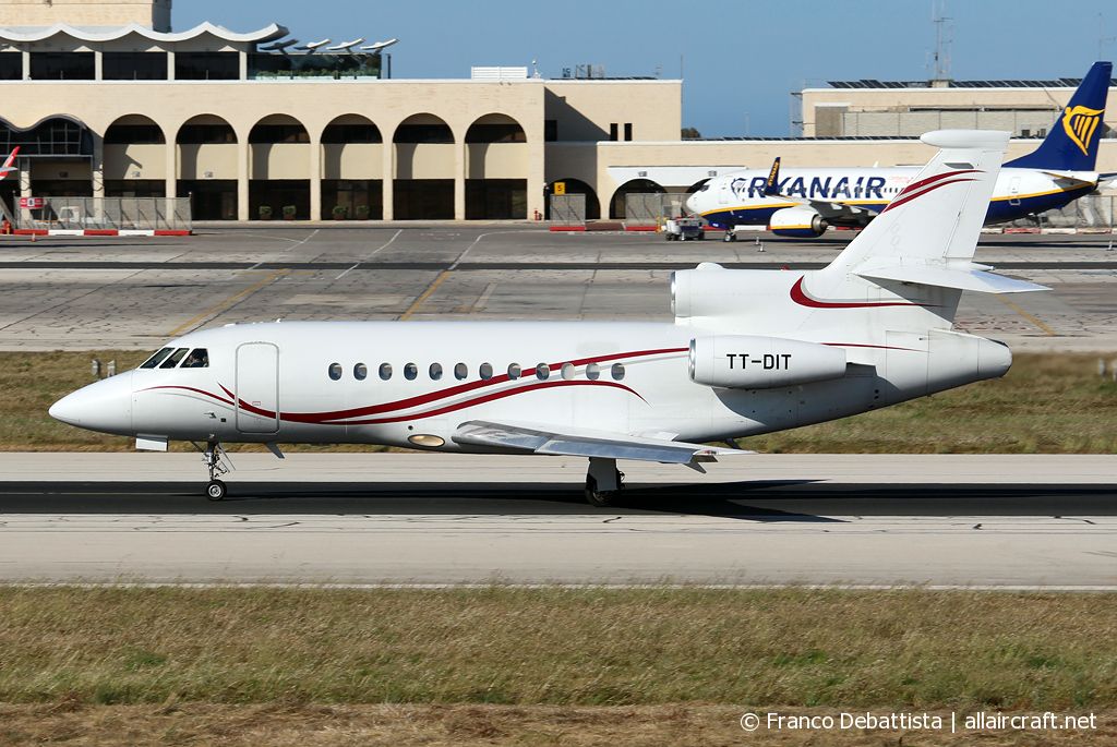 TT-DIT (62) 1990 Dassault Falcon 900B