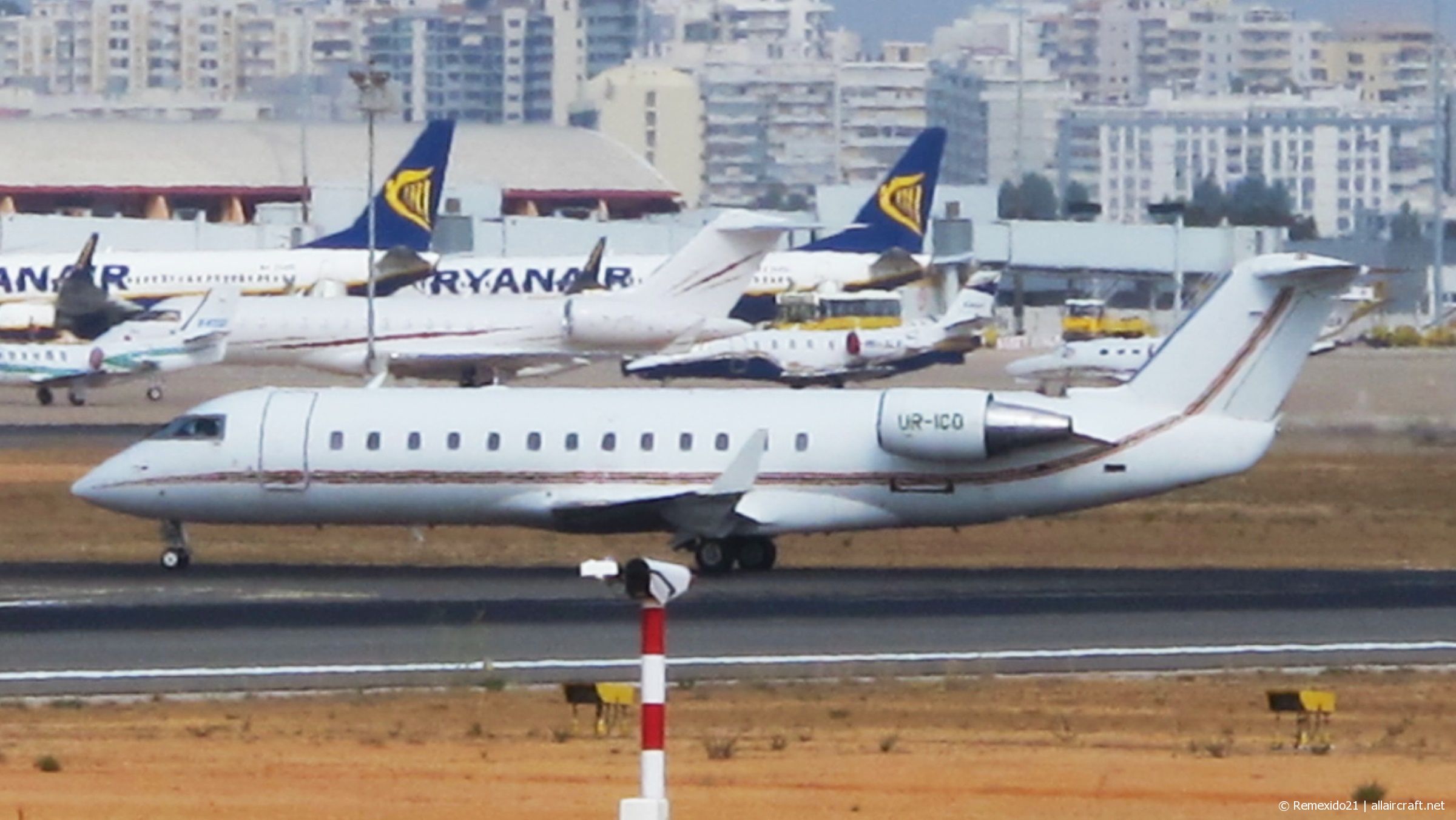 UR-ICD (8072) 2007 Bombardier Challenger 850