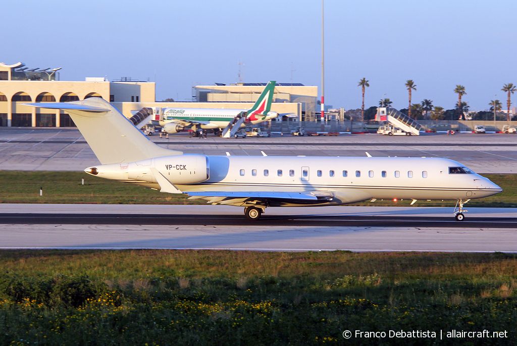 VP-CCK · Bombardier BD-700-1A10 Global Express · (MLA / LMML)