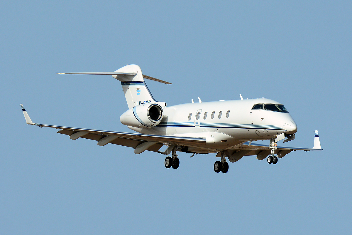 LV-BSS · Bombardier BD-100-1A10 Challenger 300 · (LPA / GCLP)