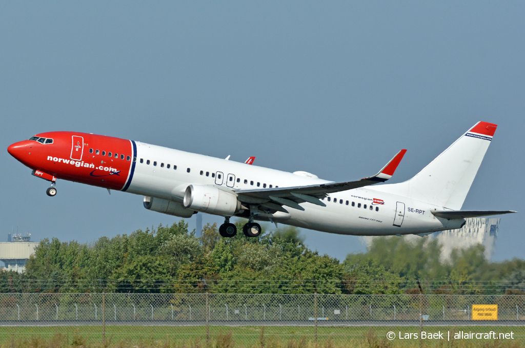 SE-RPT (42070) 2015 Boeing 737-8JP(WL)