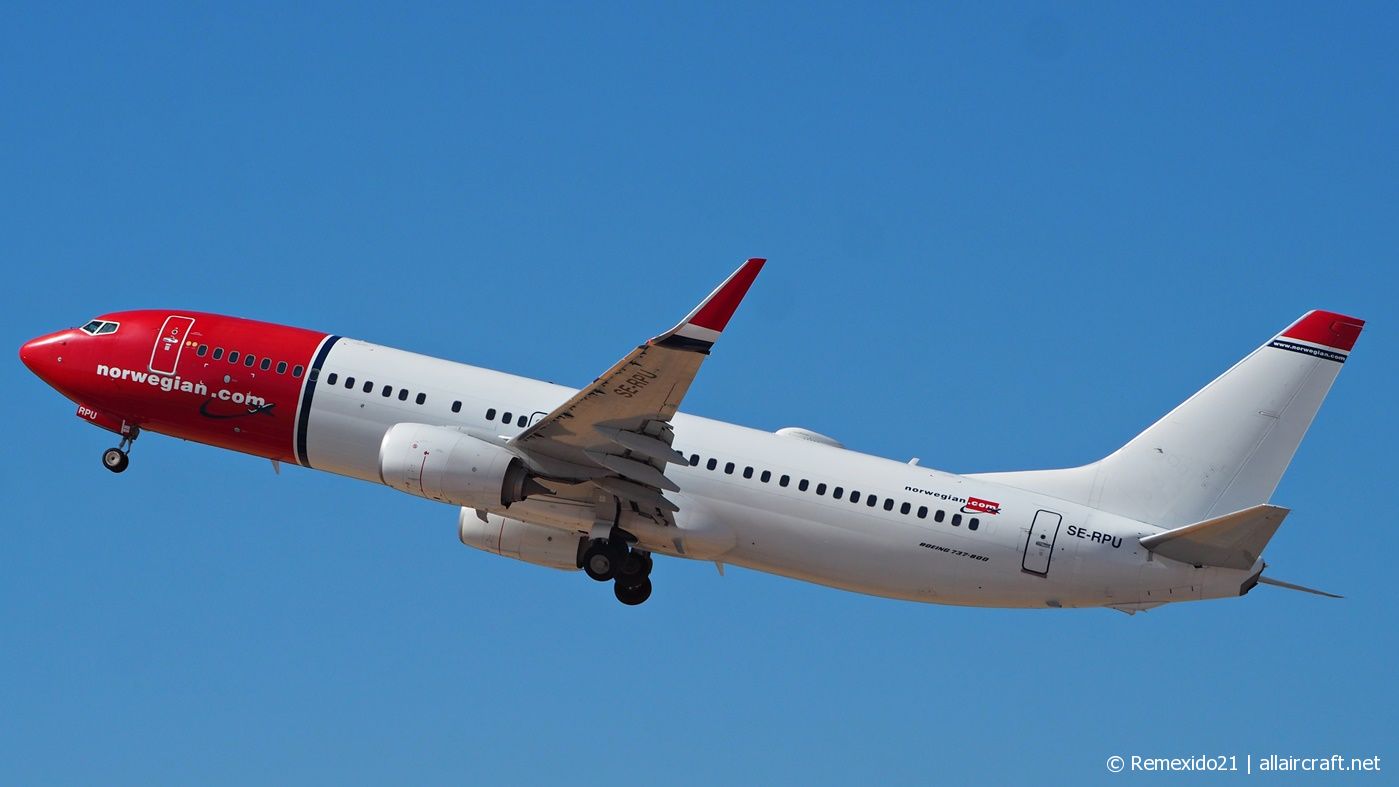 SE-RPU · Boeing 737-8JP(WL) · (FAO / LPFR)