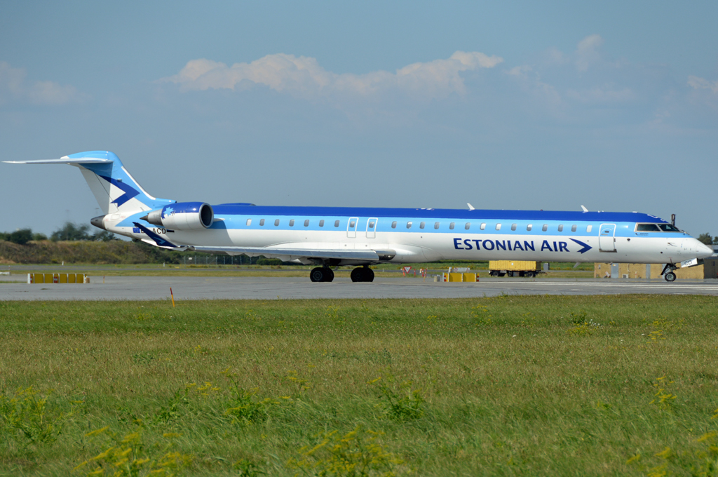 ES-ACD (15276) Bombardier CRJ-900