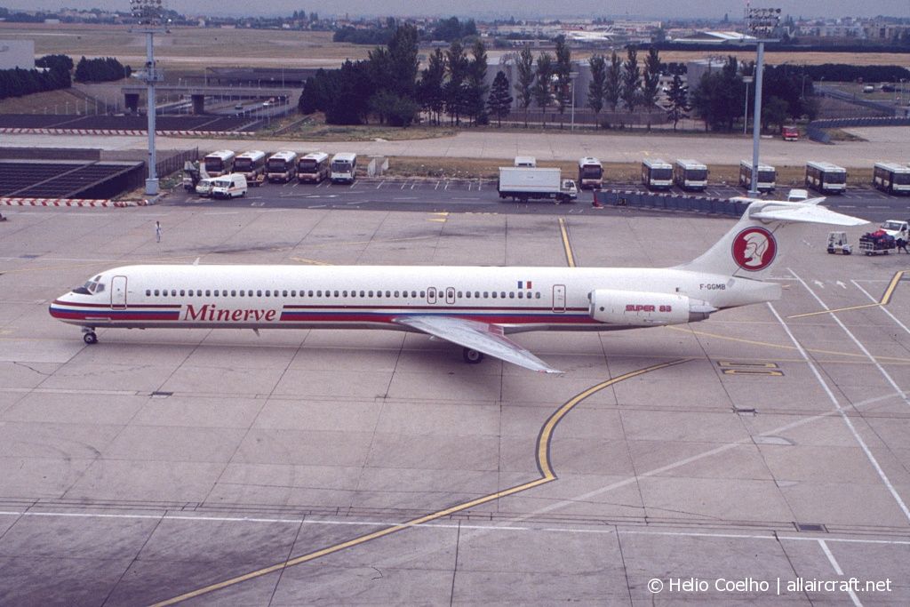 F-GGMB (49617) 1988 McDonnell Douglas MD-83
