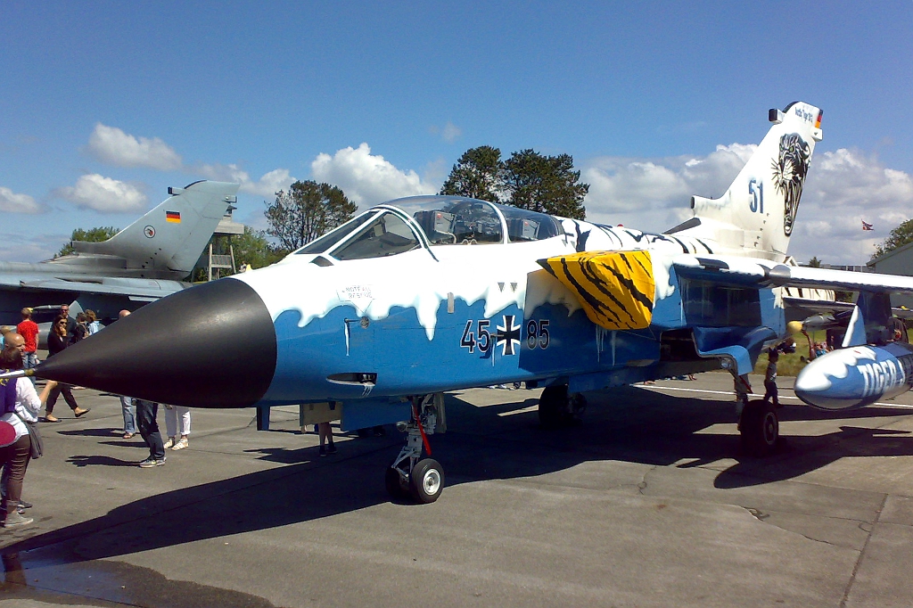 45+85 · Panavia Tornado IDS · (SVG / ENZV)