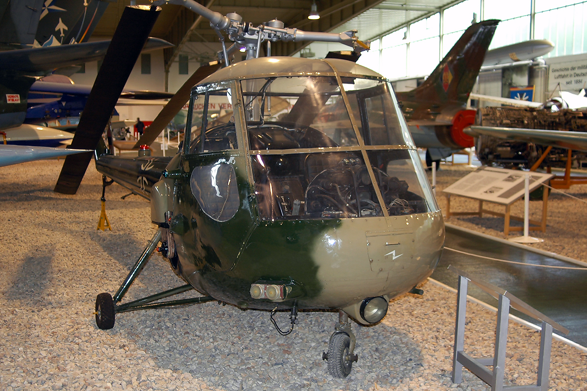 XM-556 · Saro (Saunders-Roe) Skeeter AOP12 · (GWW / EDUG)