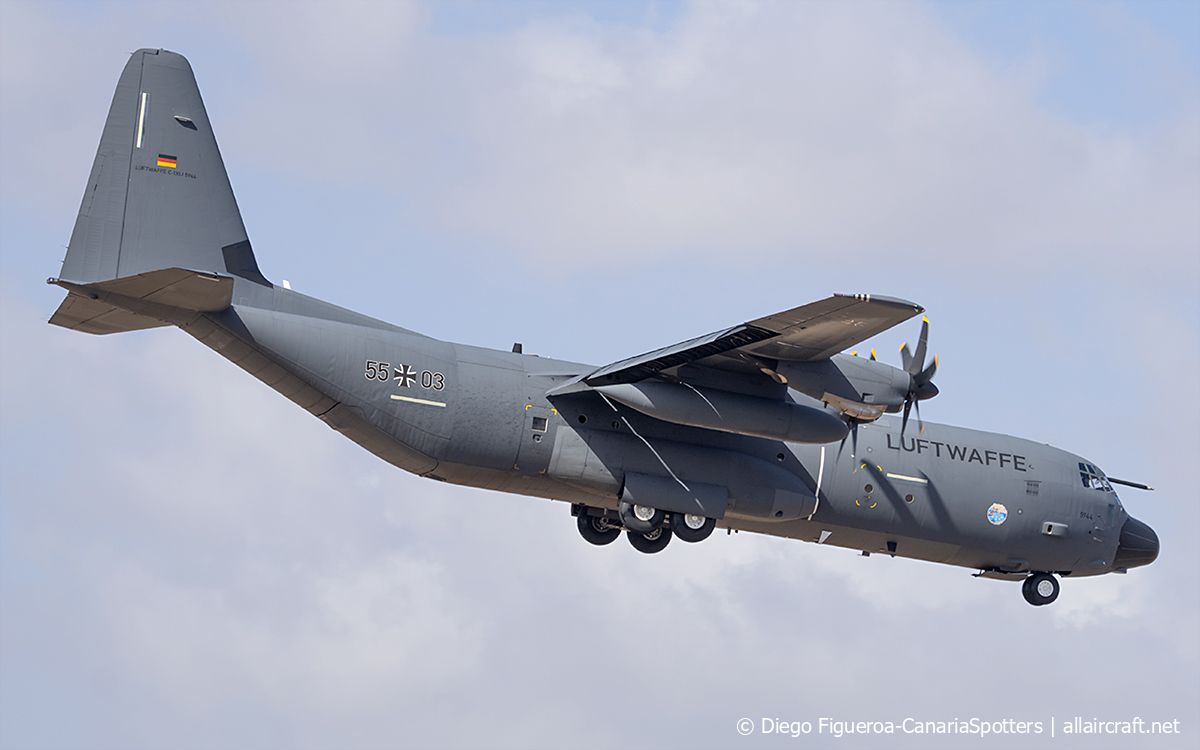 55+03 (382-5030) Lockheed C-130H-30 Hercules
