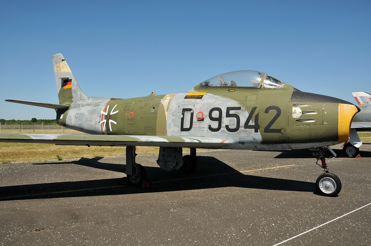 D-9542 · Canadair CL-13B-6 Sabre · (GWW / EDUG)