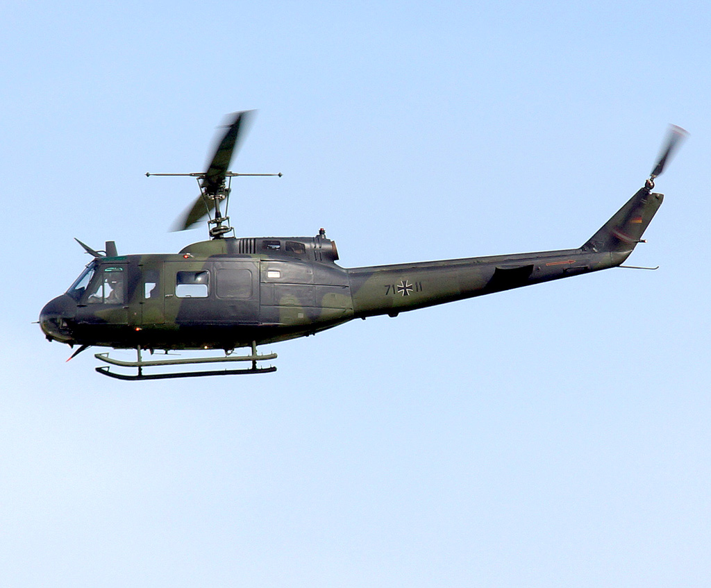 71+11 · Bell UH-1D Iroquois · (FMM / EDJA)