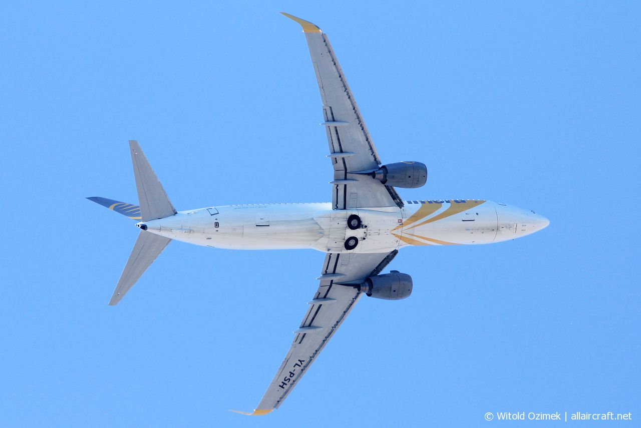 YL-PSH (34247) 2005 Boeing 737-86N WL