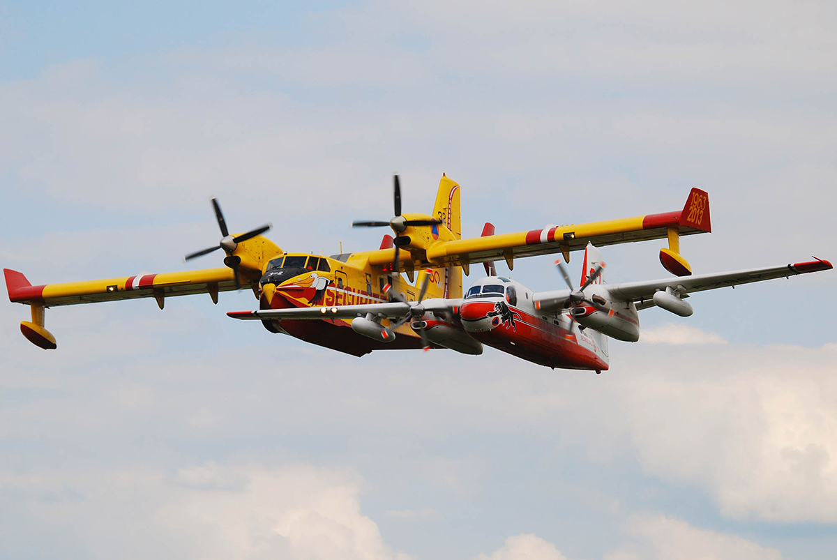 F-ZBEY (400) Grumman S-2T Turbo Firecat