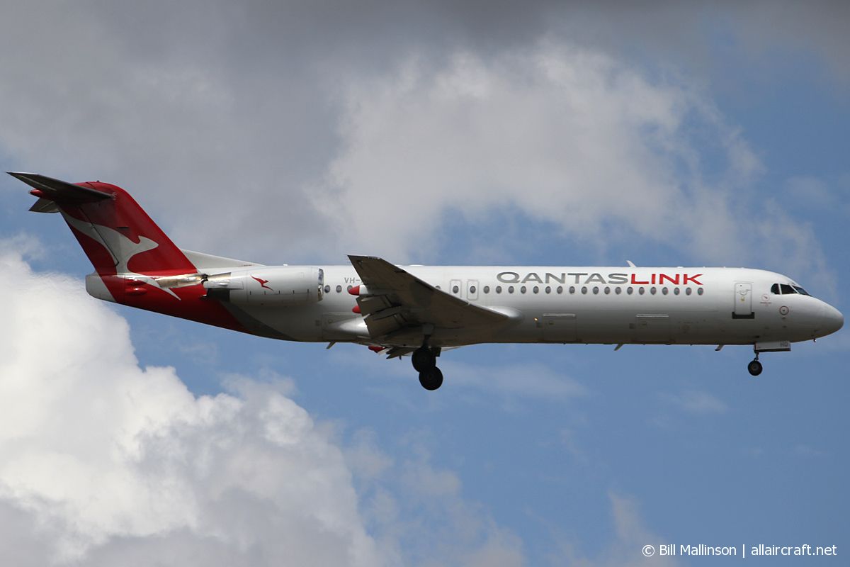VH-NHQ (11506) 1994 Fokker 100
