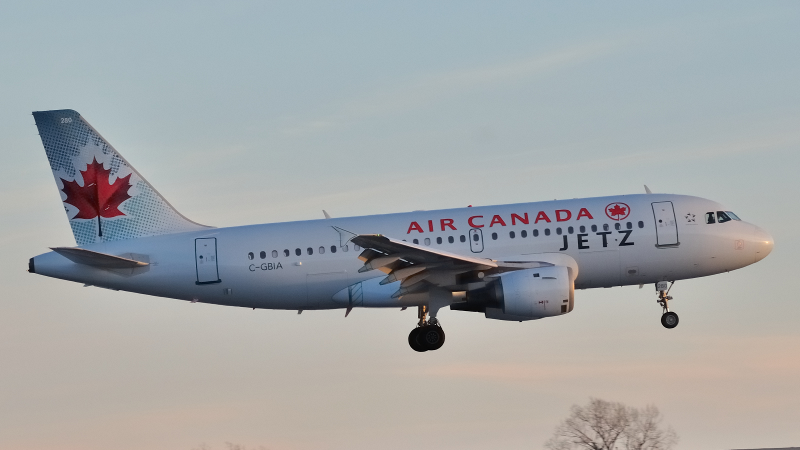 C-GBIA · Airbus A319-114 · (YUL / CYUL)