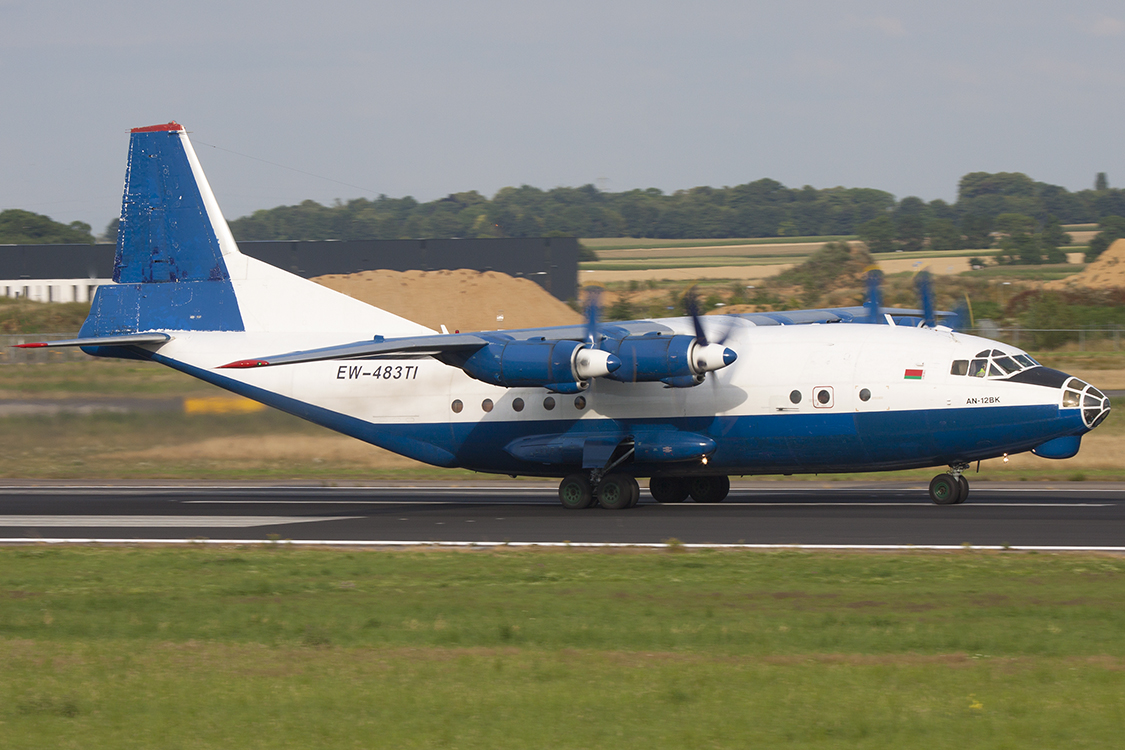 EW-483TI (7345203) 1967 Antonov An-12BK